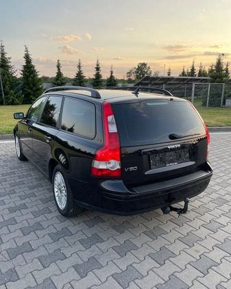 Volvo V50 cena 14900 przebieg: 250000, rok produkcji 2004 z Czarne małe 121